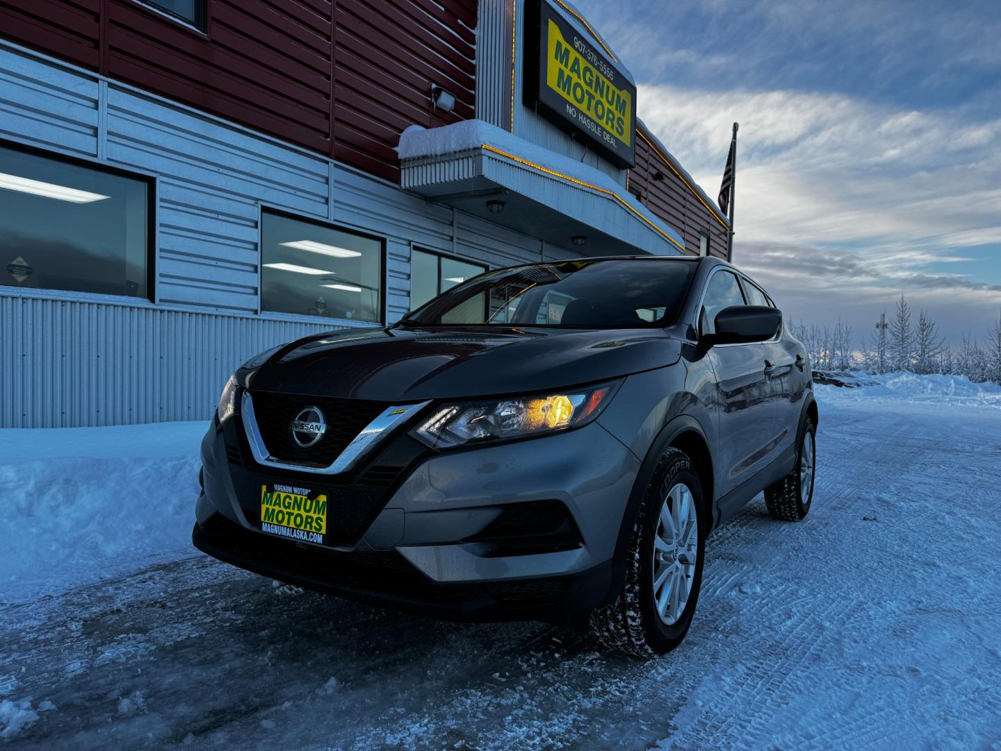 2021 Gray /Black Nissan Rogue Sport Sport (JN1BJ1AW9MW) with an 2.0L 4-Cylinder engine, located at 1960 Industrial Drive, Wasilla, 99654, (907) 274-2277, 61.573475, -149.400146 - Photo#1